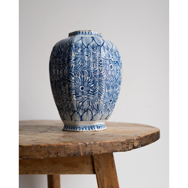 Antique Dutch Delft Vase With Blue and White Chinoiserie Floral Decoration 18th C For Sale - Image 4 of 12