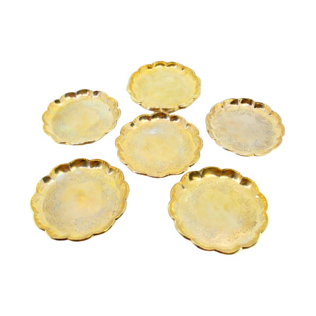 Metal Bread Plates in Gilded Silver with Engraved Plant Motifs, Set of 8 For Sale - Image 7 of 7