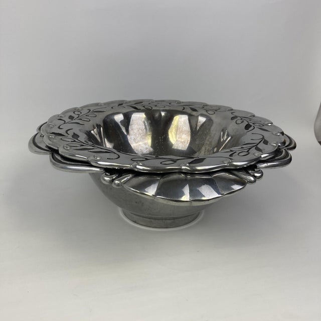 Lenox Olive Leaf Branch Floral Serving Bowl Set 13" 15" Metal Silver En Provence Gorgeous quality made by LENOX! Both...