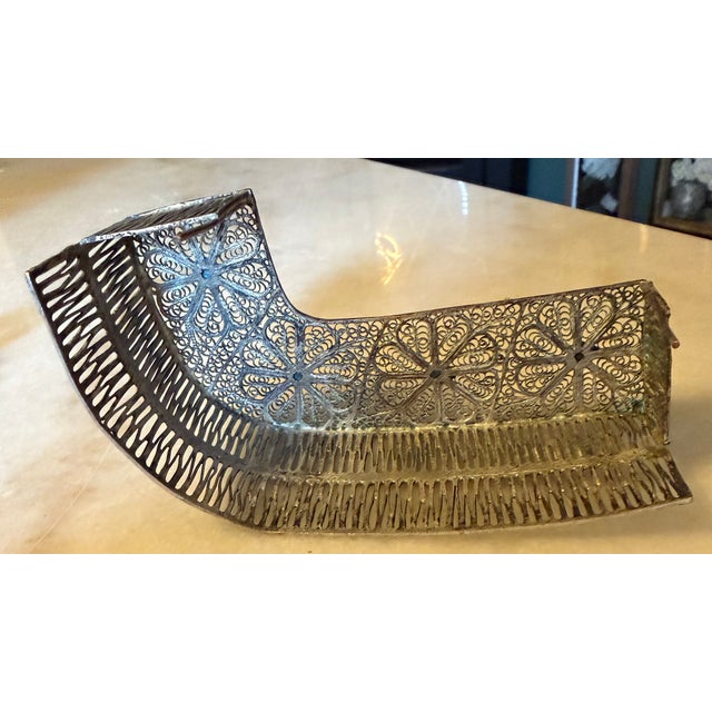 Vintage Silverplated Filigree Miniature Cocktail Bar & Stool Set - 8 Pieces - Daisy Inlay For Sale - Image 6 of 13