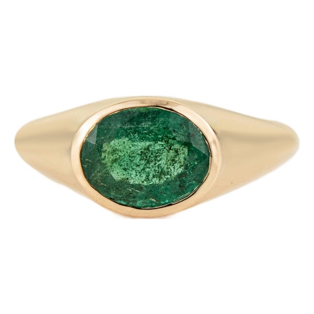 18k Gold Chunky 1.91Carat Natural Emerald Bezel Signet Ring Size 6.5 For Sale