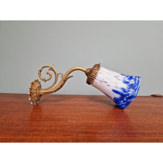 Wall Light in Gilded Bronze and Blue and White Speckled Glass, Early 20th Century For Sale - Image 13 of 15