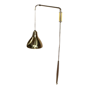 Telescopic Arm Wall Lamp With Brass Metal Shade Attributed to Gunnel Nyman, MCM 1950s