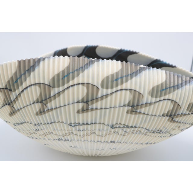 Ivory Decorative Murano Glass Shell by Guido Ferro , Italy 1980's For Sale - Image 8 of 8