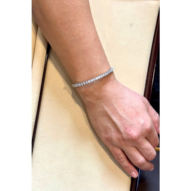 10 Pointer Each 5.5 Ct Eternity 18 Kt Gold & Diamond Stretchable Bangle, Italy For Sale - Image 11 of 18