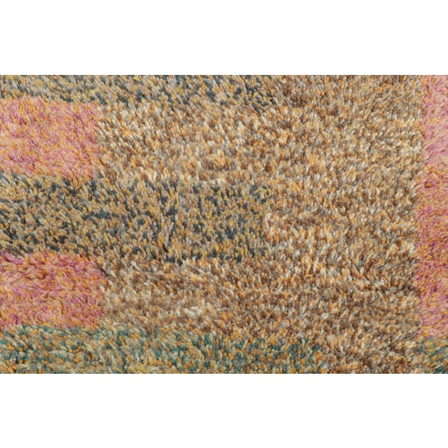 Mid-Century Modern Contemporary Scandinavian Style Gift-Sized Wool Rug by Rug & Kilim, India For Sale - Image 3 of 3