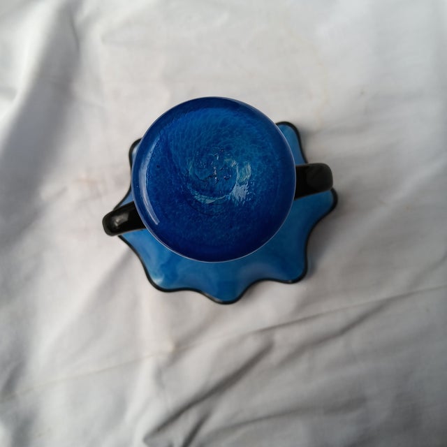 Late 20th Century Ruffled Edge Blue Art Glass Vase With Handles For Sale - Image 4 of 5