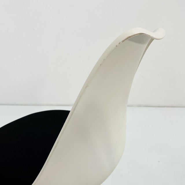 Metal Swivel Tulip Chair by Eero Saarinen for Knoll, 1960s, Set of 4 For Sale - Image 7 of 15