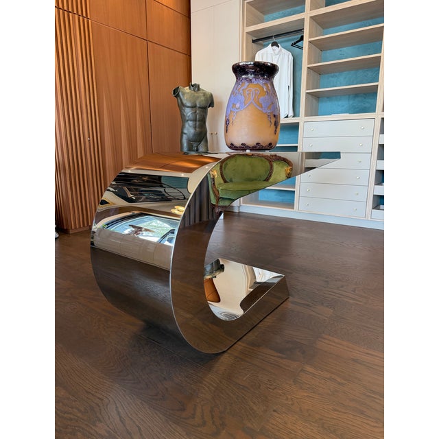 Italian Mid Century Modern Console Table . For Sale - Image 4 of 9