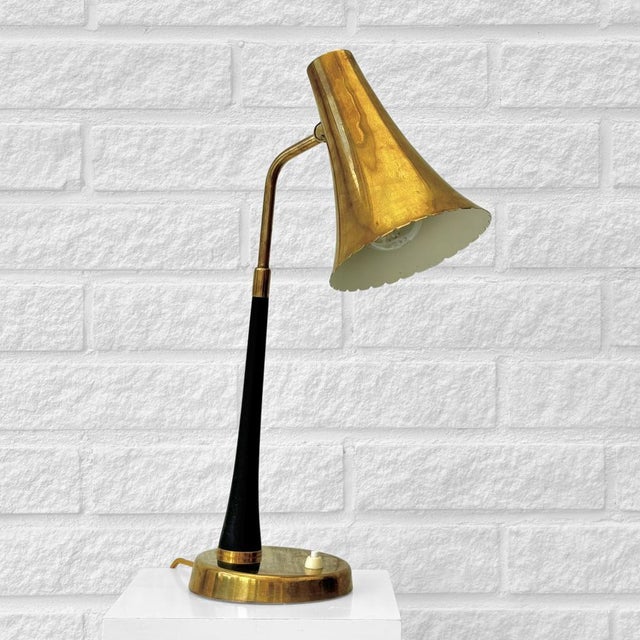 Mid-Century Modern Swedish E1163 Table Lamp in Brass, 1940s For Sale - Image 13 of 13