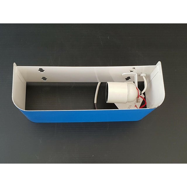 1960s Vintage Wall Light in Blue Lacquered Sheet Metal, 1960s For Sale - Image 5 of 6