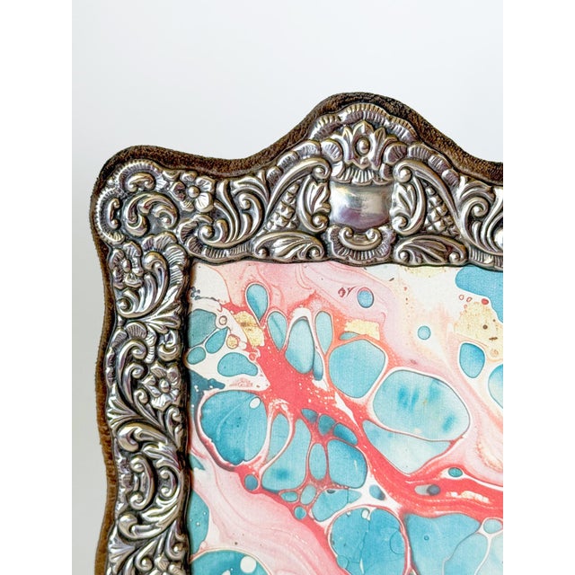 1980s Pair of Vintage English Sterling Silver Repoussé Picture Frames, Velvet Back, 1987 For Sale - Image 5 of 17