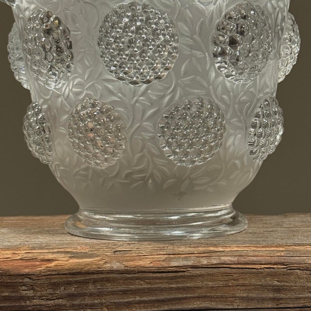 Antique Art Deco Verlys "Les Cabochons" Glass Vase, Signed (French, Ca. 1920s) For Sale - Image 4 of 6