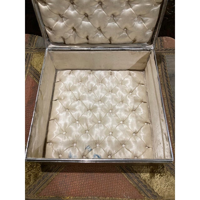 Antique Silver Plated Jewelry Box Le Denicheur by Boucher Engraved by B.Wicker For Sale - Image 15 of 17