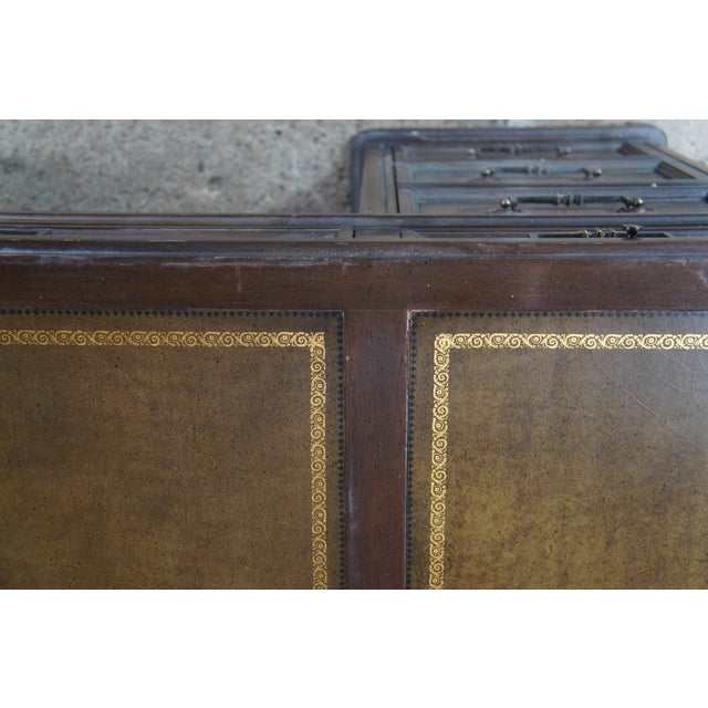 Sligh Furniture Late 20th Century Tooled Leather Executive Office Library Desk For Sale - Image 10 of 14