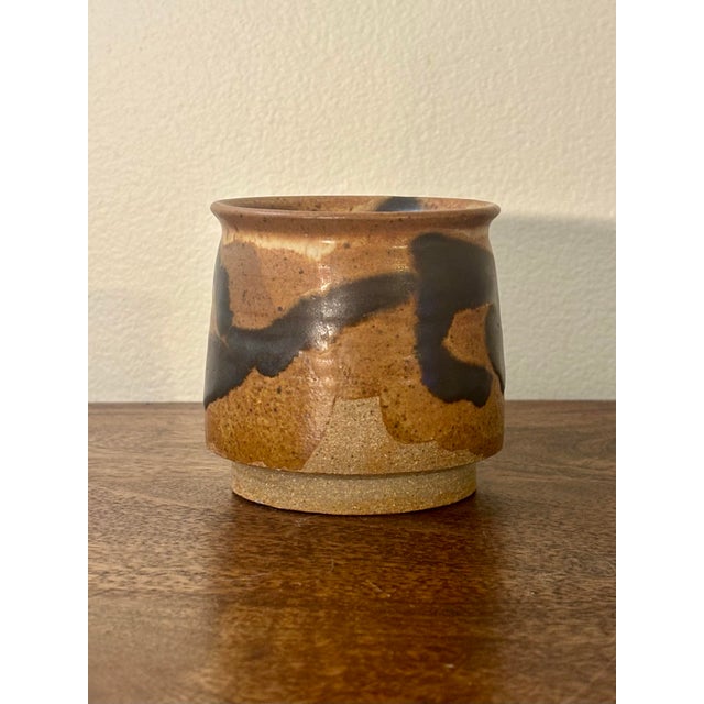 American Vintage 1994 Studio Pottery Vessel - Signed American Ceramic For Sale - Image 3 of 6