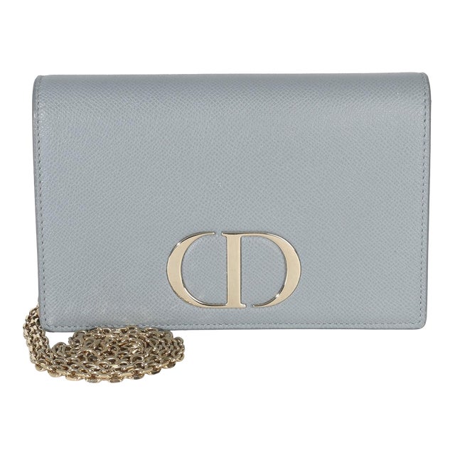 Blue Grained Calfskin 30 Montaigne 2-in-1 Pouch For Sale