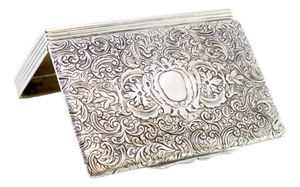 Silver Snuff Box with Floral Lid Engravings, Fluted Casing and Hinged Lid