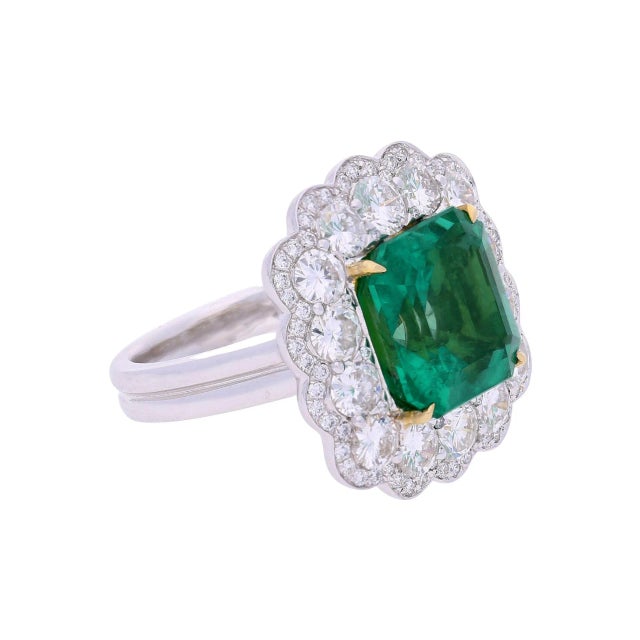 Contemporary Grs Certified 8.04 Carat Minor Oil Colombian Emerald & Diamond Halo Ring For Sale - Image 3 of 7