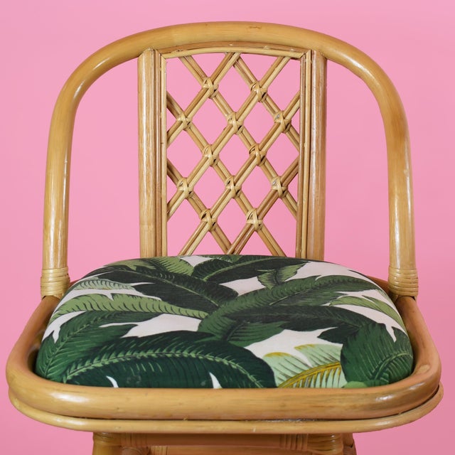 1990s Pair of Swivel Rattan Bar Stools For Sale - Image 4 of 4