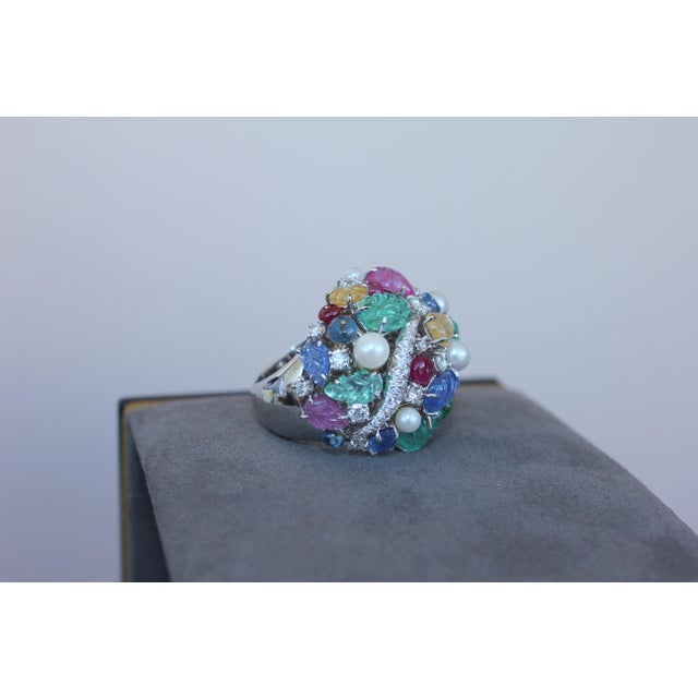 Multi Colors Sapphires Emeralds Ruby Diamond Scavia Unique 18k White Gold Ring, Size 6 For Sale - Image 15 of 18