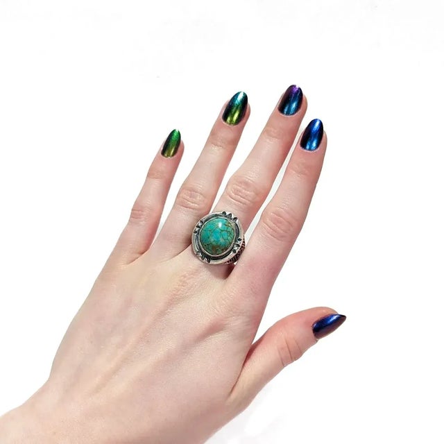 Native American Vintage Southwestern Navajo Sterling Silver and Turquoise Cabochon Ring For Sale - Image 3 of 12