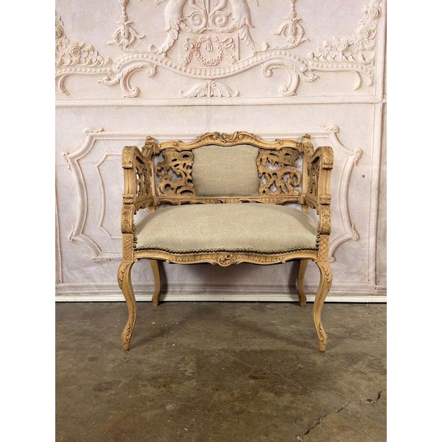 Antique Venetian Rococo Pierced Bench Settee- Hand Carved Bleached Walnut For Sale - Image 17 of 17