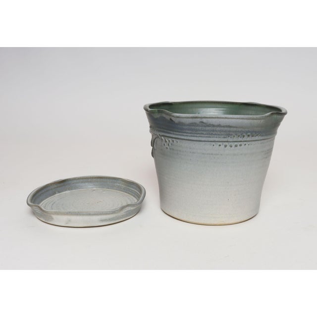 Mid-Century Modern Vintage Green Matte Glaze Botanical Ceramic Planter With Plate by Deanna Nichols For Sale - Image 3 of 18