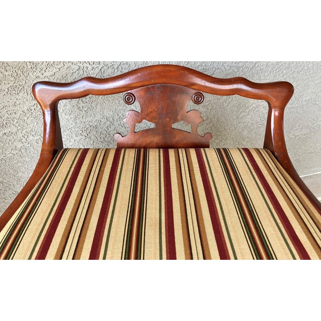 Circa 1940 Duncan Phyfe-Style Scroll Splat Low Back Petite Window / Entryway Bench For Sale - Image 15 of 18