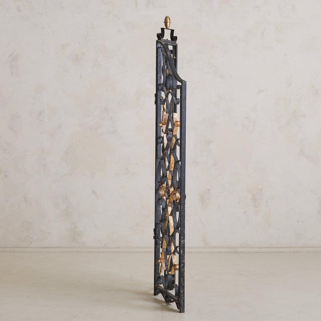 1930s Pair of French Art Deco Wrought Iron Screens or Room Dividers For Sale - Image 5 of 9