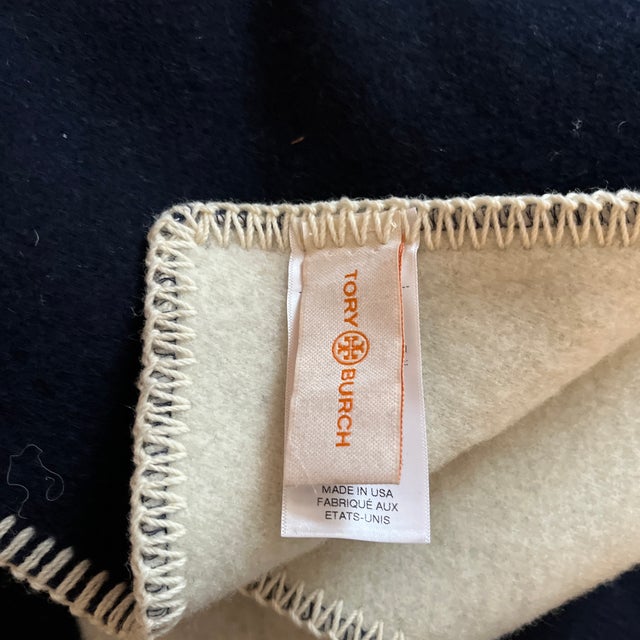 Early 21st Century Tory Burch Large Greek Key Design Nautical Navy and White Luxury Blanket For Sale - Image 5 of 8