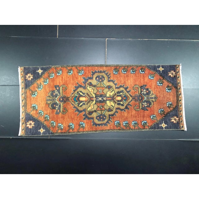 Vintage Floral Design Turkish Handmade Orange Small Rug For Sale In Phoenix - Image 6 of 6