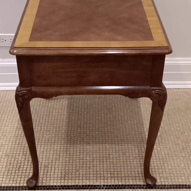 Vintage Thomasville Mahagony Collection Side Table With Carved Cabriole Legs For Sale - Image 13 of 18