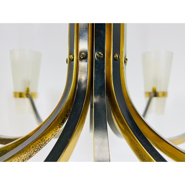 Brass & Murano Glass 12-Arm Chandelier by Stilnovo, Italy 1970's For Sale - Image 10 of 12