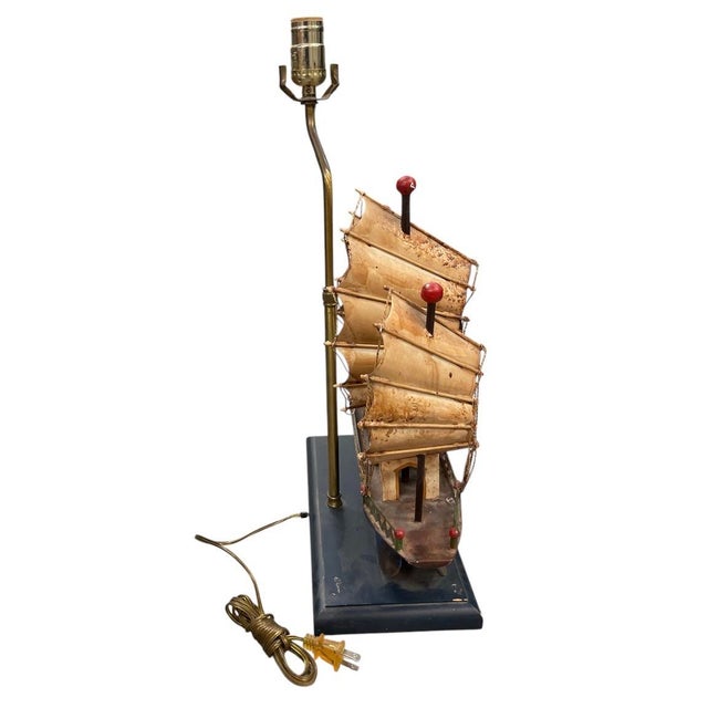Chinese Vintage Mid-Century Handcrafted Chinese Junk Boat Table Lamp For Sale - Image 3 of 12