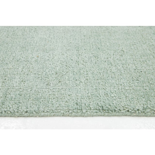 9 X 12 Modern Indian Texture Handmade Wool Rug in a Solid Light Green For Sale In New York - Image 6 of 9