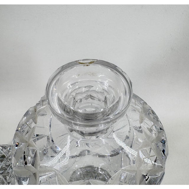 1960s Elegant Vintage Cut Crystal Decanter - Starburst & Pinwheel Design For Sale In Portland, OR - Image 6 of 7