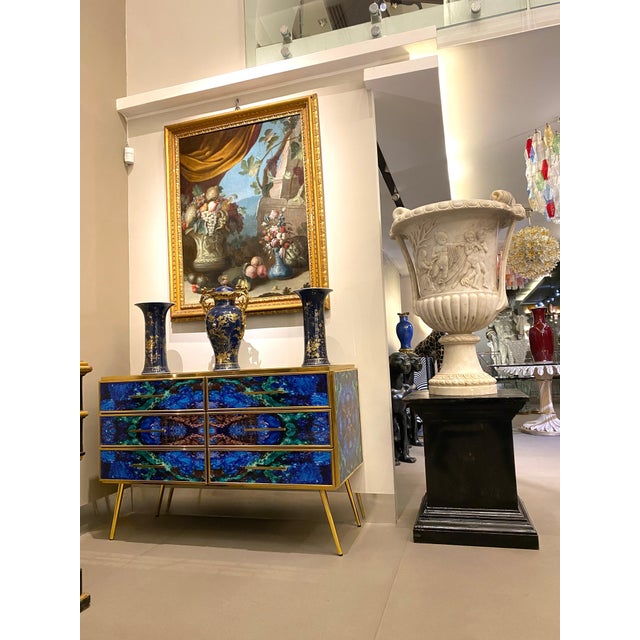 Grand Tour Carrara White Marble Vase, 1960s For Sale - Image 9 of 14