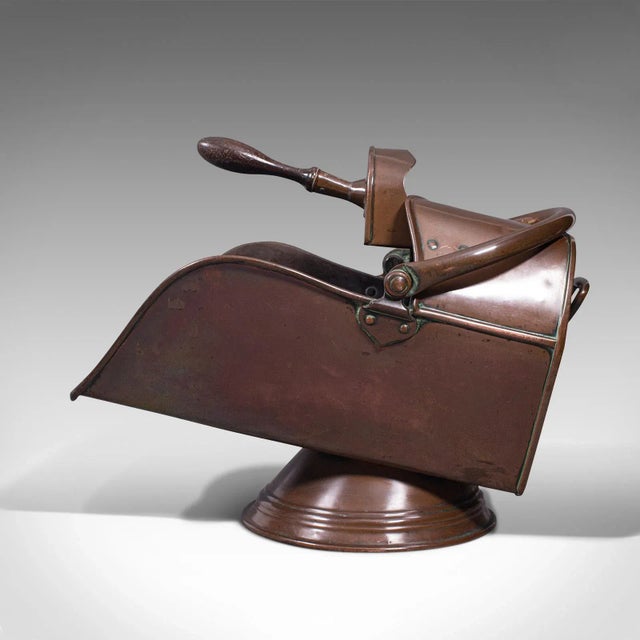 1880s Antique Victorian English Copper Coal Scuttle For Sale - Image 4 of 13