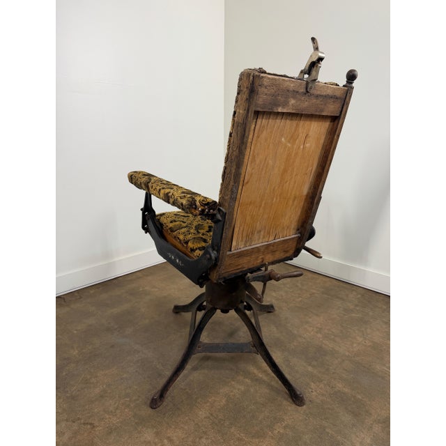 Rare Bigelow St. Louis Mechanical Barber / Medical Chair, Circa 1890–1905 For Sale - Image 13 of 18
