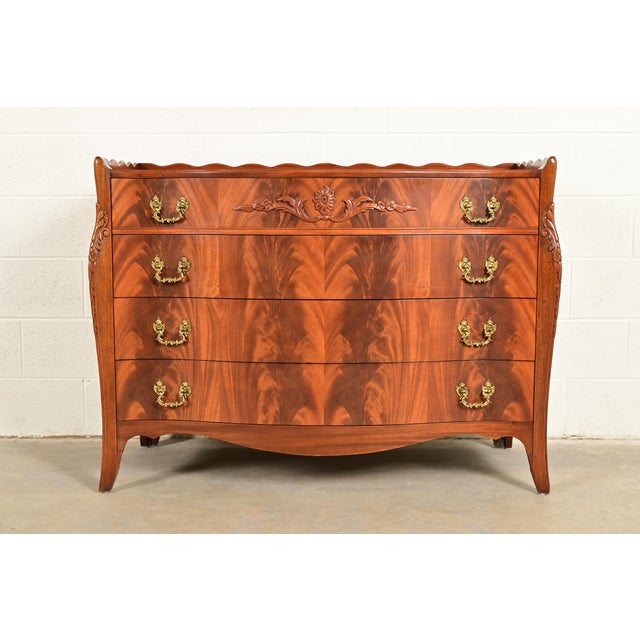 Baker Furniture Style French Regency Louis XVI Flame Mahogany Serpentine Front Chest of Drawers, Circa 1940s For Sale - Image 15 of 15