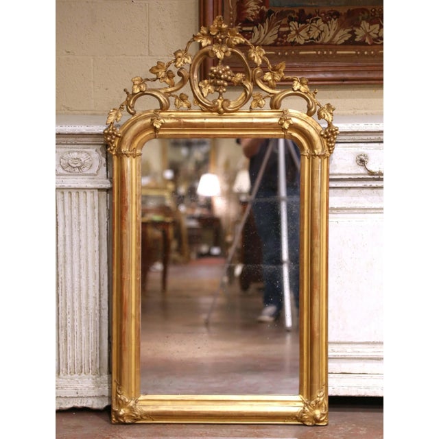 Late 19th Century 19th Century French Louis XV Carved Giltwood Mirror With Grape and Vine Crest For Sale - Image 5 of 7