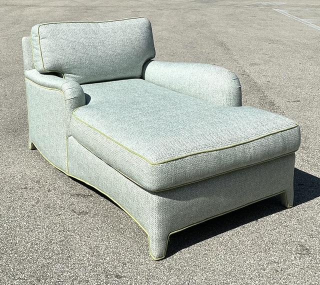 Vintage Contrast Welt Chaise Lounge - Detail view