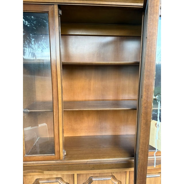 1960's China Cabinet Fruitwood Italian Neoclassical in the Style of Bernhardt For Sale - Image 11 of 15