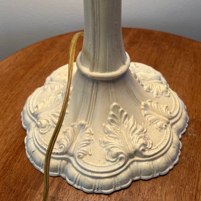 Vintage Art Nouveau Handcrafted Meyda Tiffany Style Rose Stained Glass Table Lamp For Sale In Chicago - Image 6 of 12