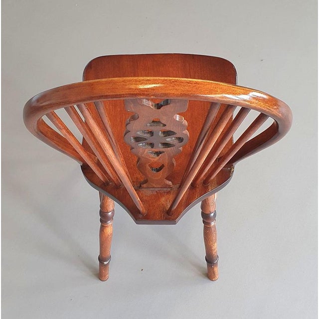 Wheelback Windsor Chairs, Set of 4 For Sale - Image 11 of 16