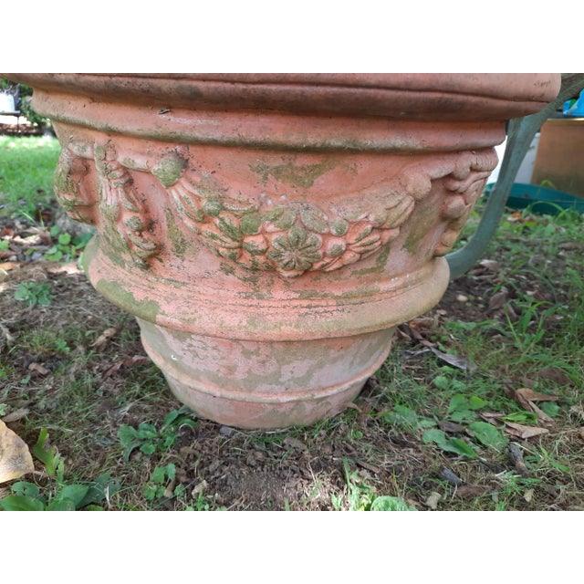 Italian Dellarobbia Garland Terracotta Pot For Sale In New York - Image 6 of 8