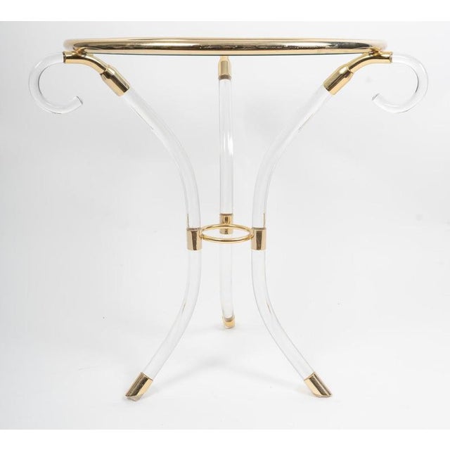 Design pedestal table from the 1980s, acrylic glass, glass top. H: 68cm, D: 60cm