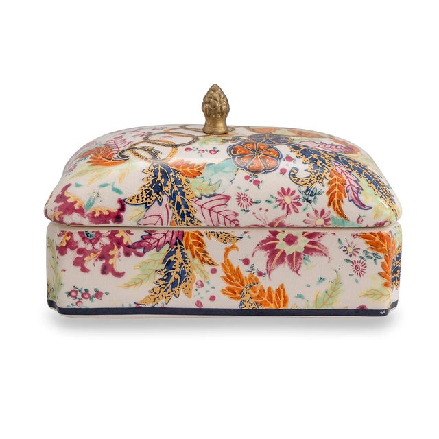 Williamsburg for Port 68 Tobacco Leaf Box For Sale - Image 10 of 10