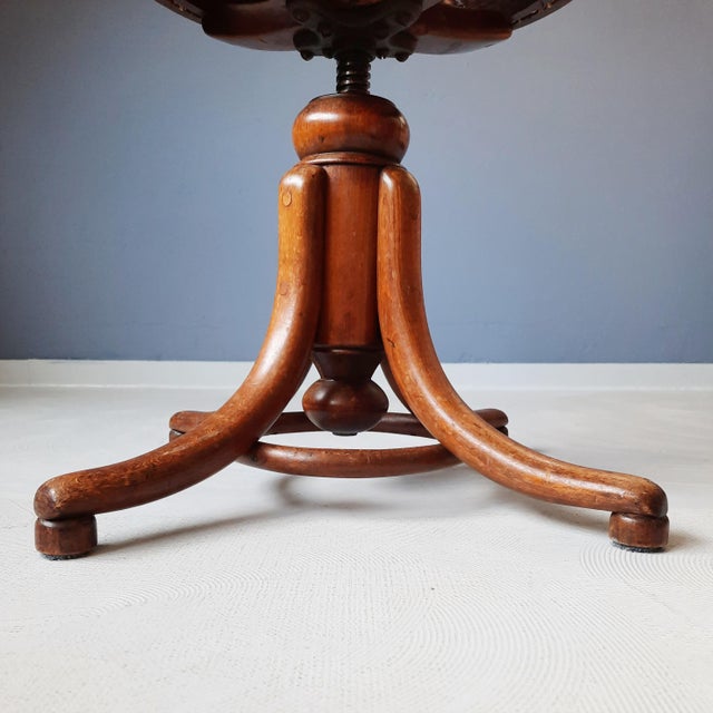 Brown Nr. 1 - Nr. 5101 Swivel Chair with Backrest from Thonet, 1900s For Sale - Image 8 of 11